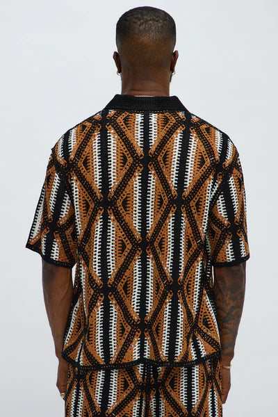 Cropped Relaxed Triangles Knit Closed Collar Shirt - Black/combo